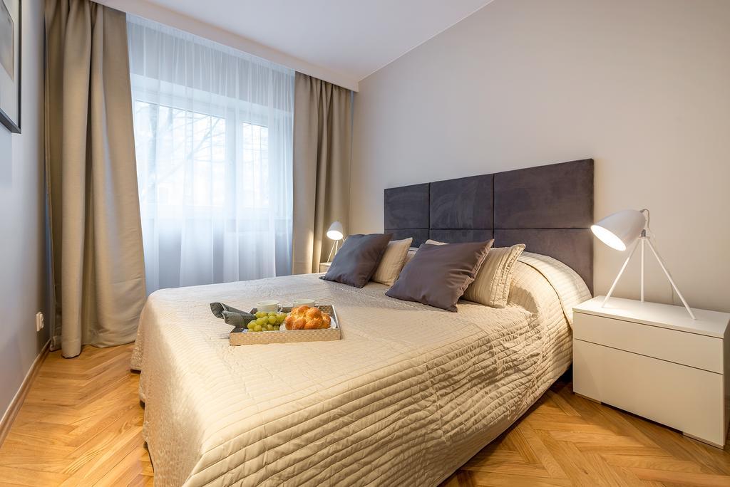 P&O Apartments Emilii Plater Varšava Pokoj fotografie